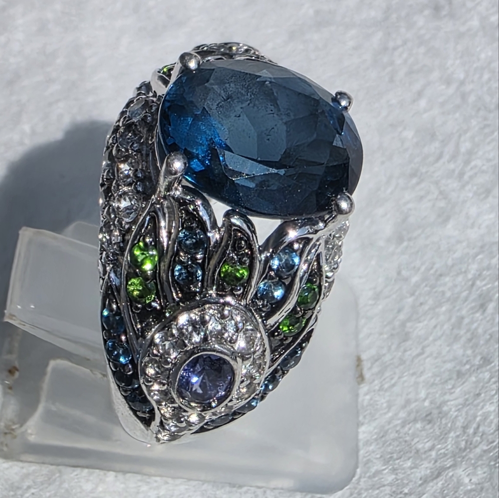 Very Rare Estate Victoria Wieck Gemstone Feather Motif Ring